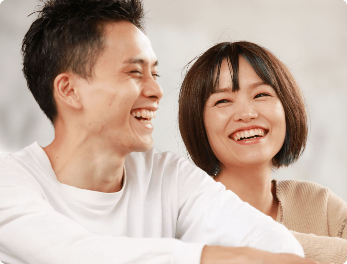 男性と女性の写真